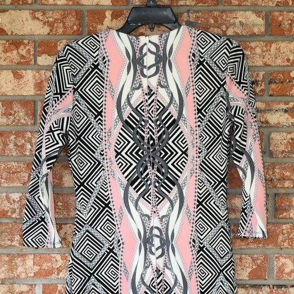 Bisou Bisou Dress - Picture 3 of 5